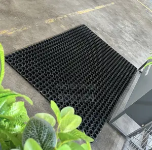 Non -slip Nordel Tile Solid Mat