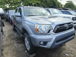 Toyota Tacoma 2015 Silver