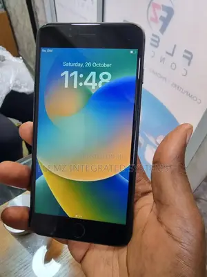 Apple iPhone 8 Plus 64 GB Black