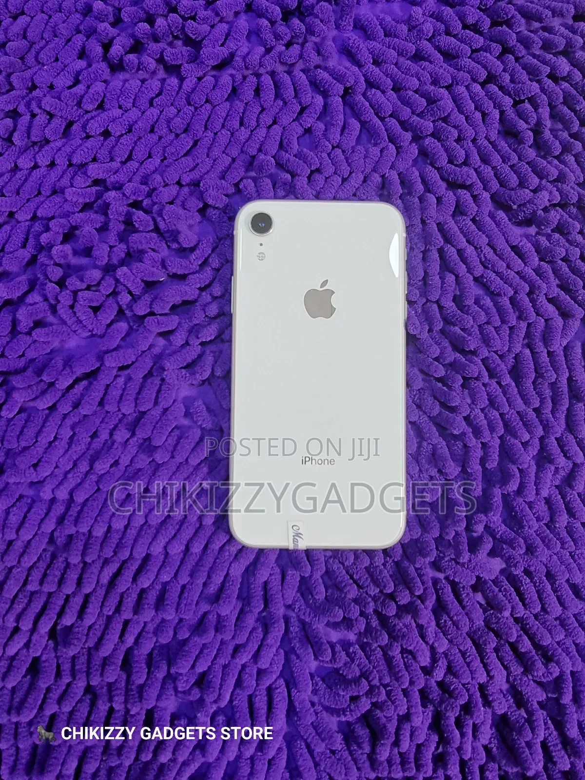 Apple iPhone XR 64 GB White