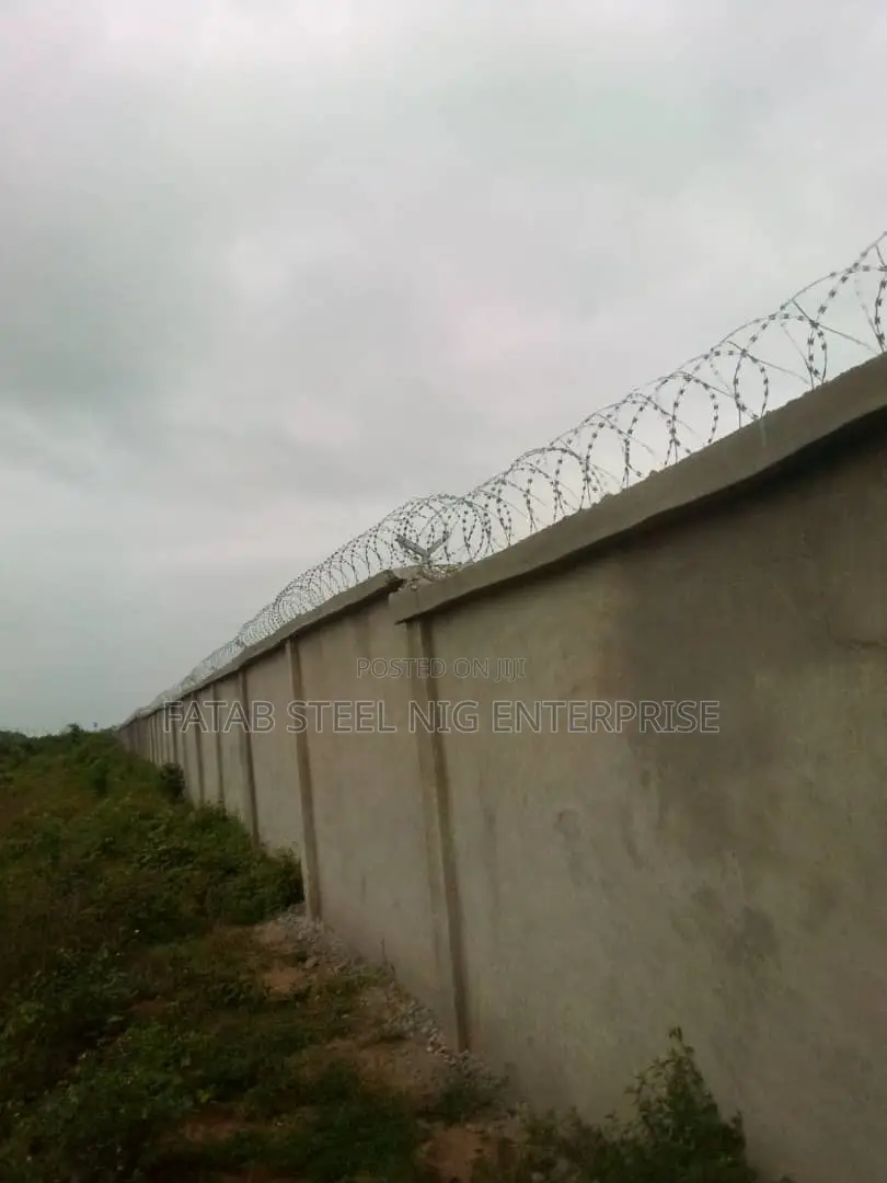 Galvanise Barb Wire: Original Security Fence Wire For