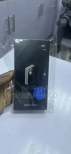 New Samsung Galaxy Z Flip6 256 GB Silver