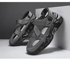 Breathable Men Sandals