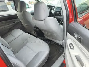 Toyota Tacoma 2015 Red