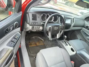 Toyota Tacoma 2015 Red