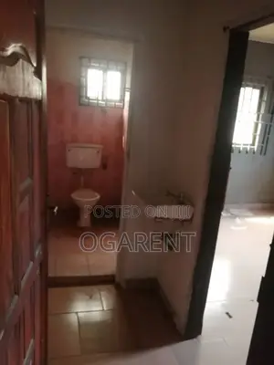 3bdrm Apartment in Sapele Road, Benin City for rent