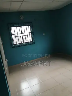 3bdrm Apartment in Sapele Road, Benin City for rent