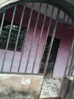 2bdrm Apartment in Sapele Road, Benin City for rent