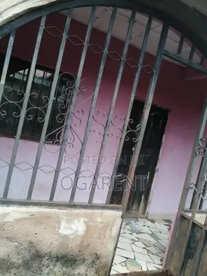 2bdrm Apartment in Sapele Road, Benin City for rent