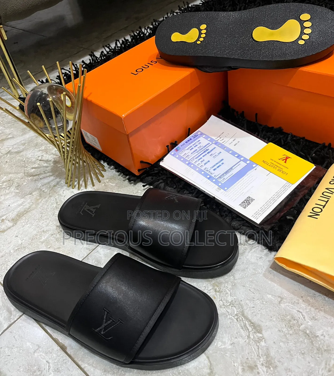 Unisex Loius Vuitton Classic Leather Slides