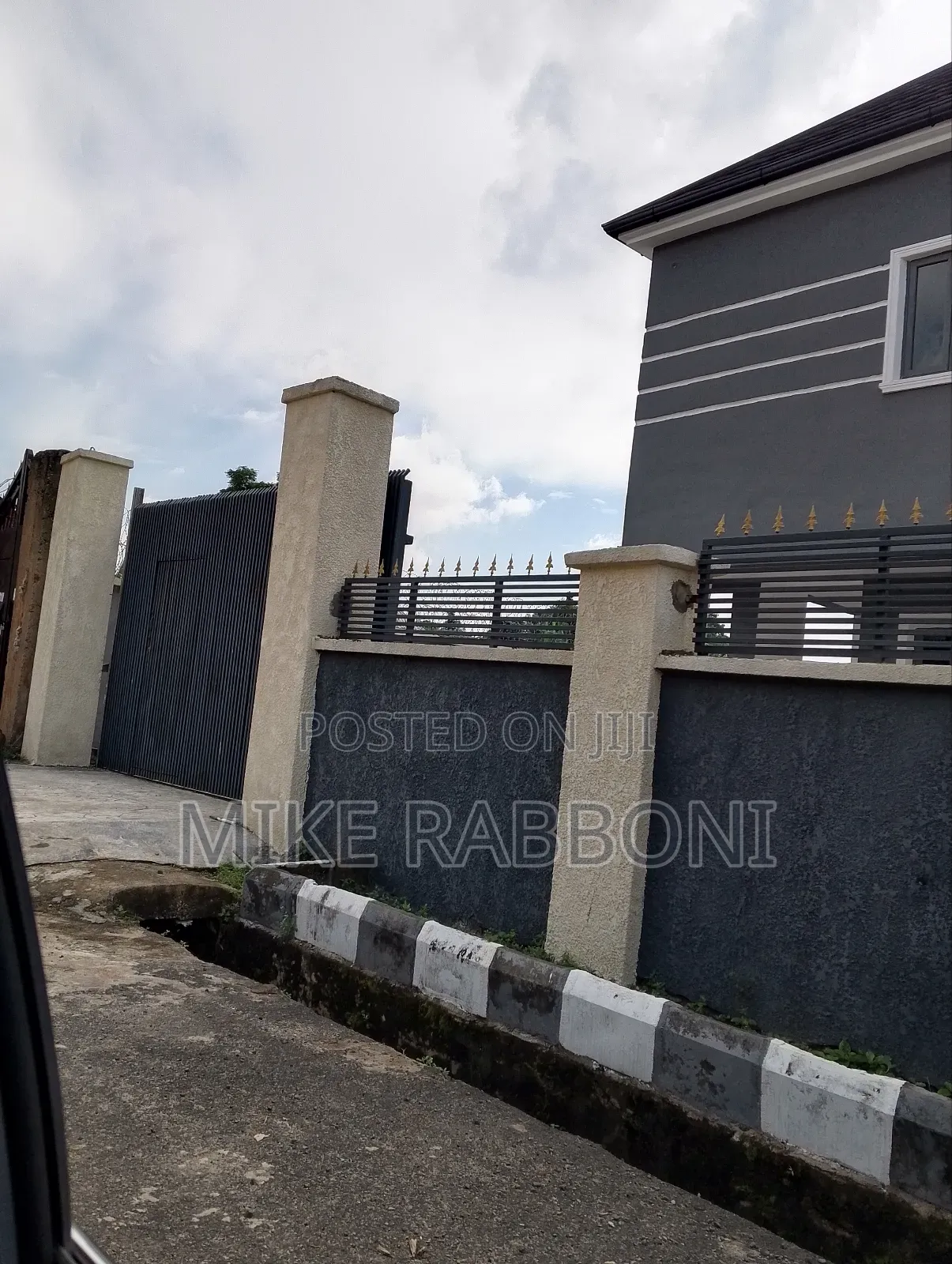 5bdrm Duplex in Wtc Estate, Enugu for sale