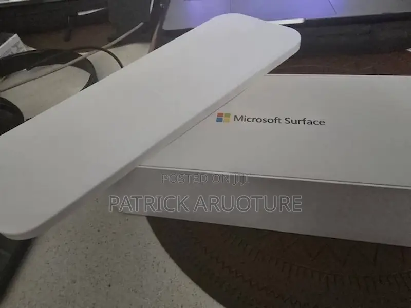 Microsoft Surface Thunderbolt 4 Dock