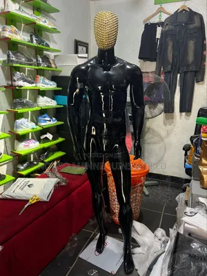 Stone Face Male Black Fibre Dummy