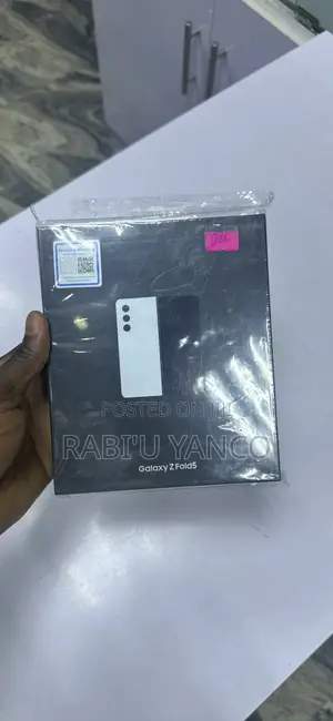 New Samsung Galaxy Z Fold 5 256 GB White