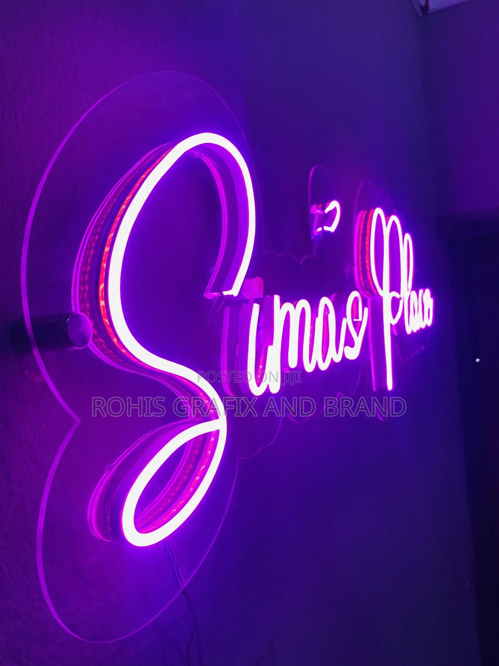 Premium Signage At Affordable Cost