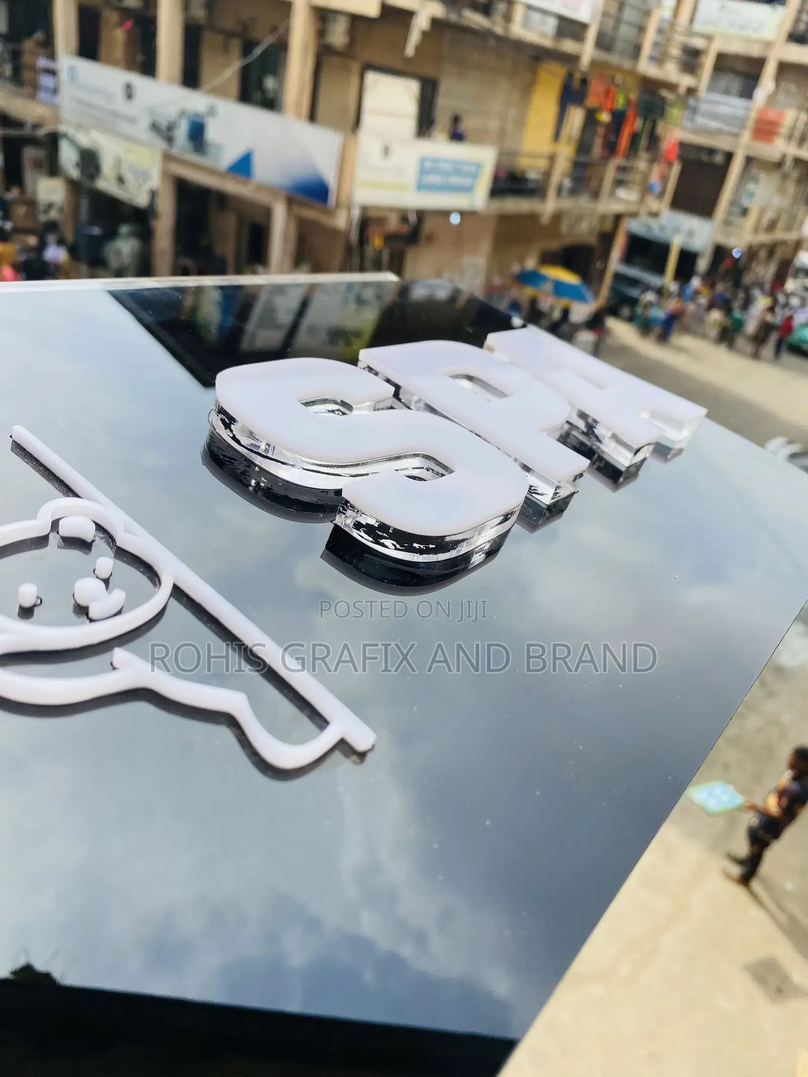 Premium Signage At Affordable Cost