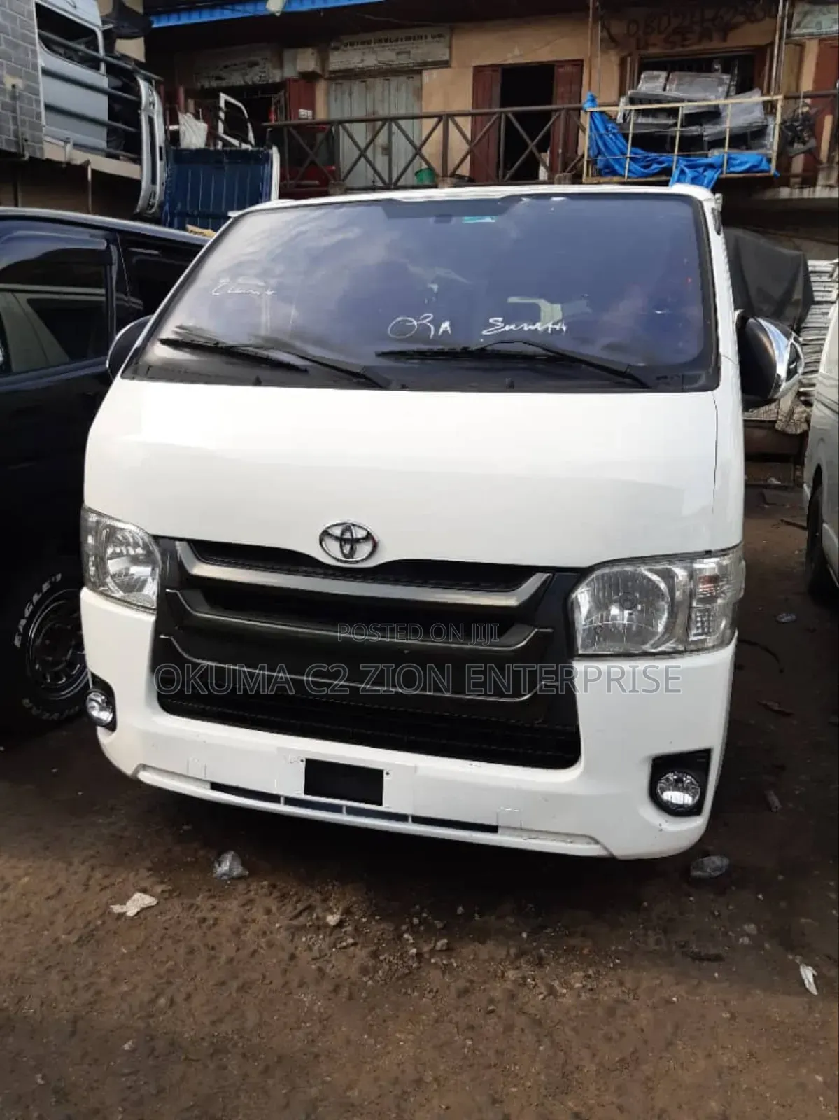 Toyota HiAce 2007 White
