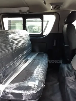 Toyota HiAce 2007 White