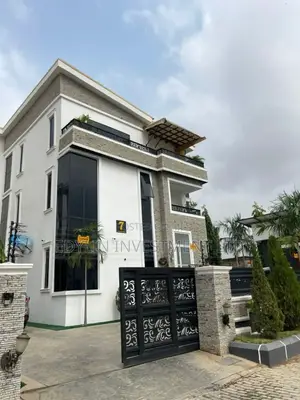 Furnished 6bdrm Duplex in Inside An Estate, Lugbe District for sale