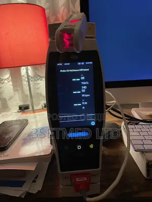Masimo Radical- 7 Pulse Oximeter With Spo2 Sensor