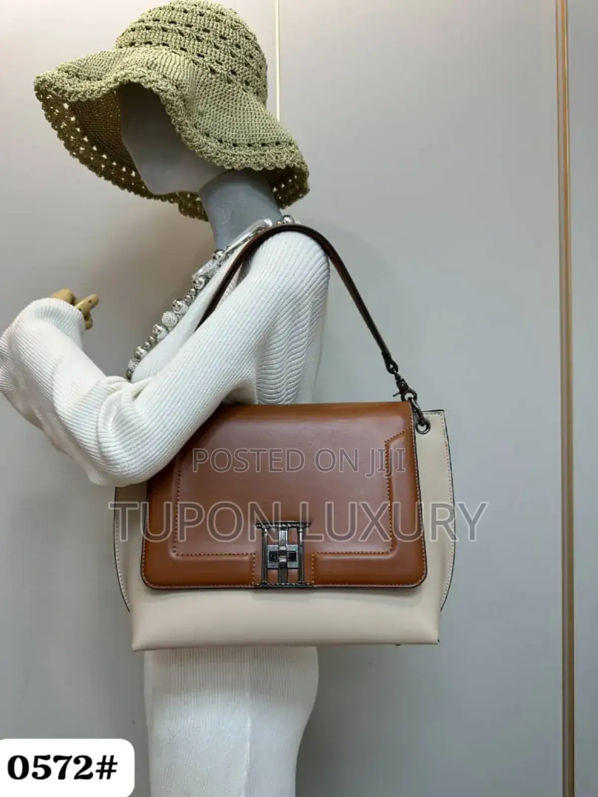 Luxury Hermes Bag Available in Various Colours
