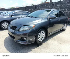 Toyota Corolla 2010 Gray