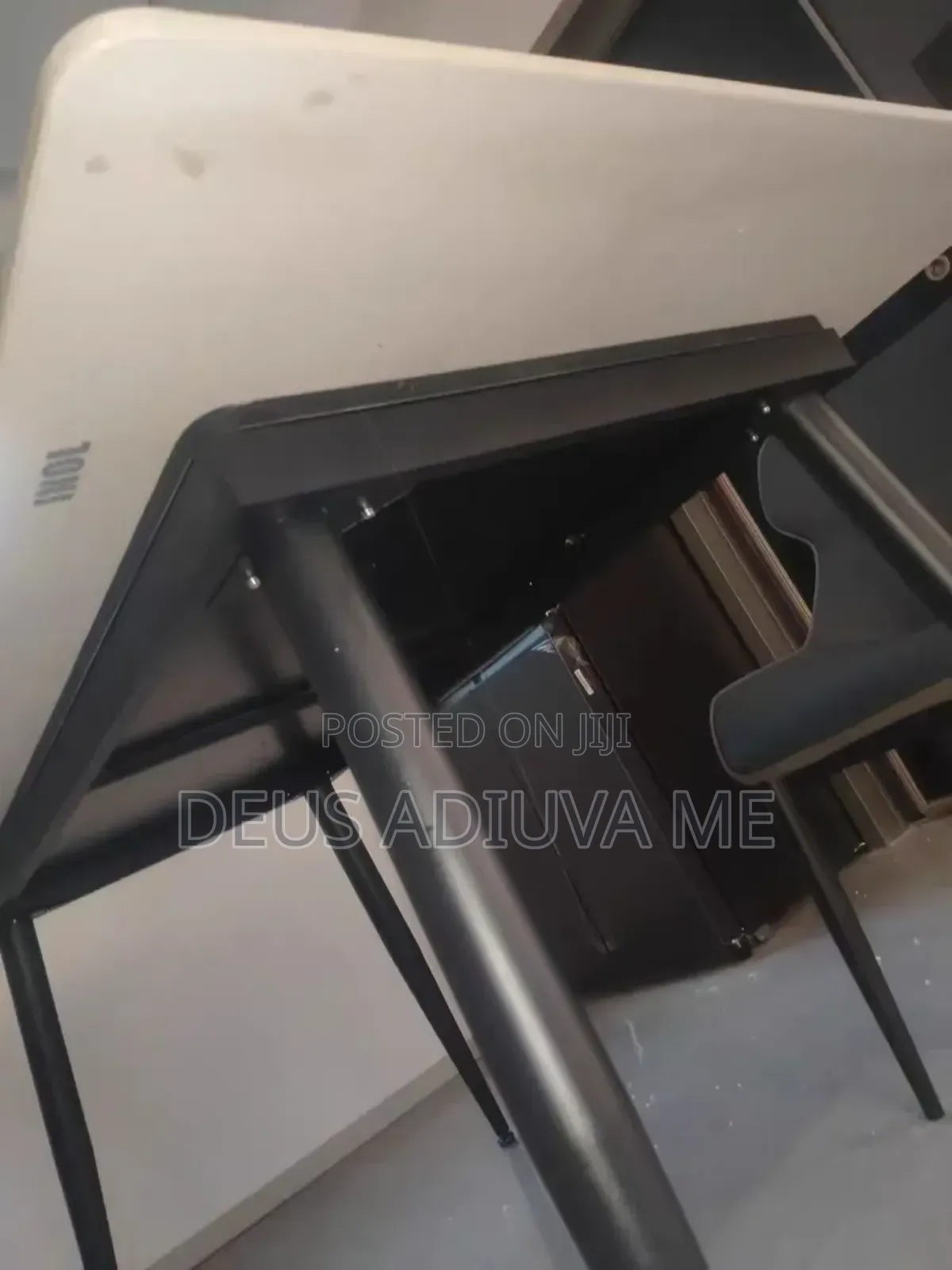 Dining/Kitchen Room Table and Chairs