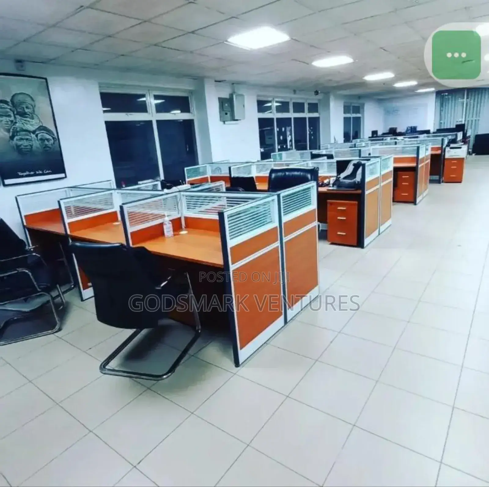 Workstation by 4 Partitions