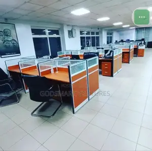 Workstation by 4 Partitions