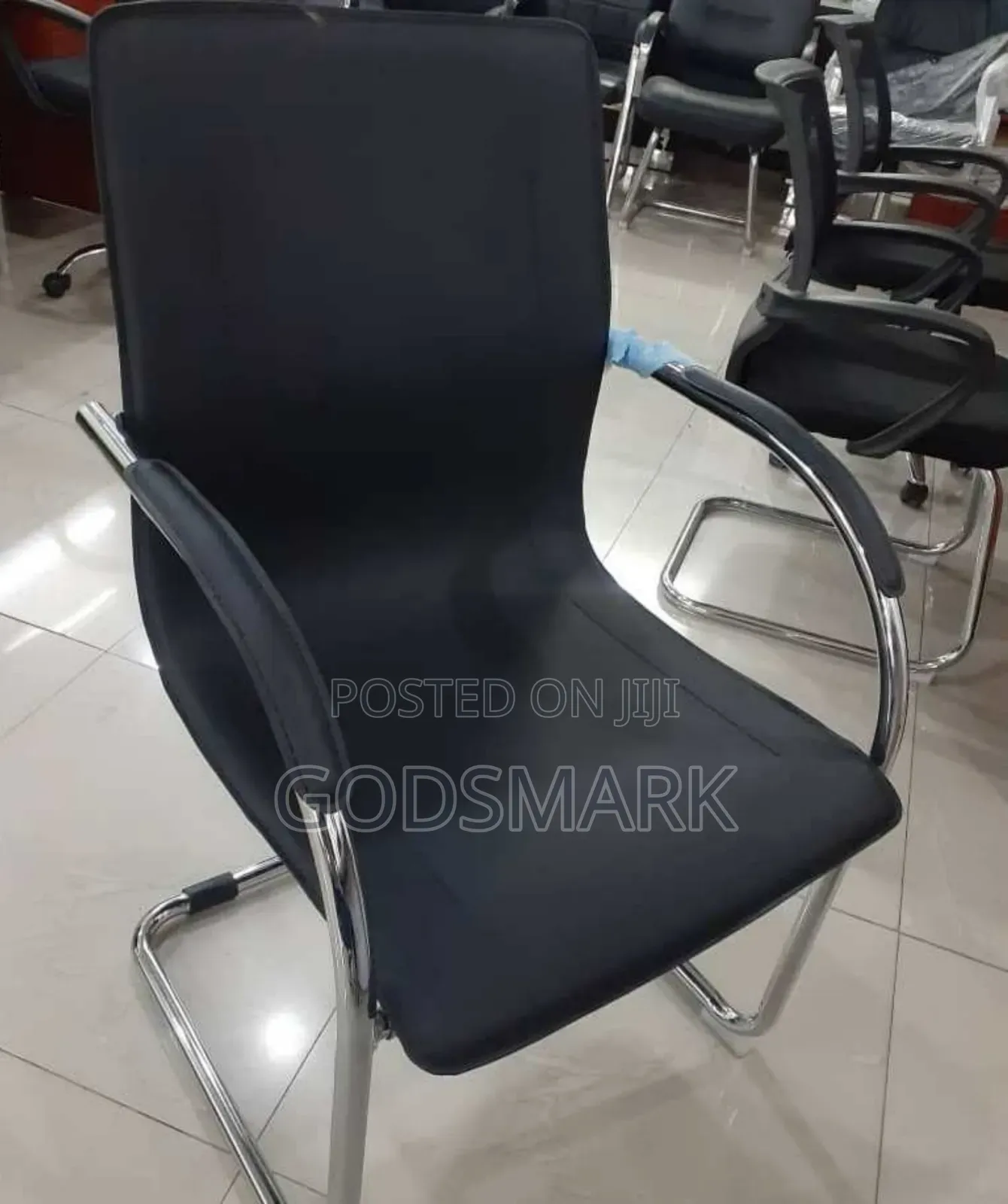 Office Visitor's Chair With Stackable Legs.