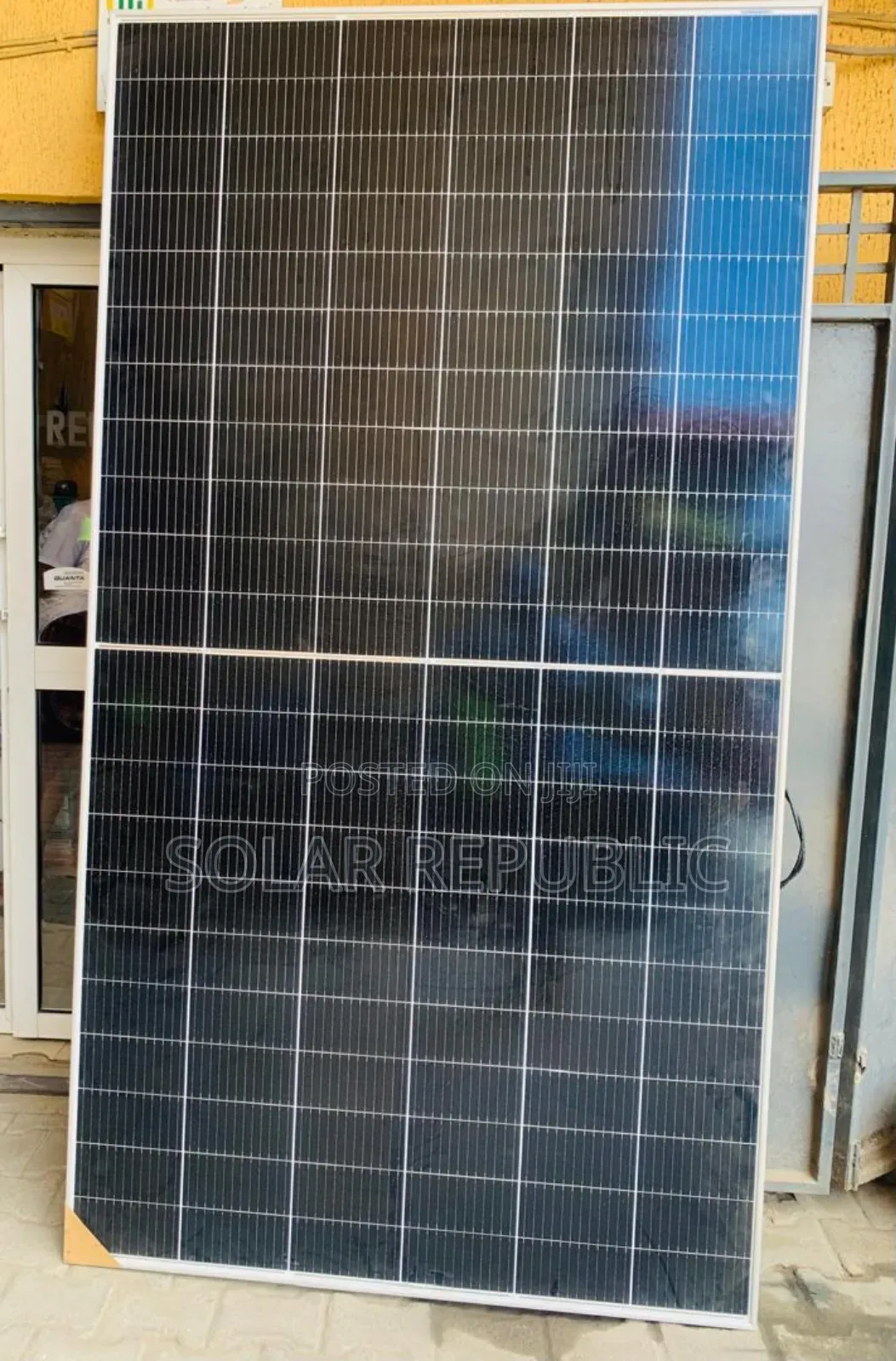 Canadian 665W Mono Solar Panel