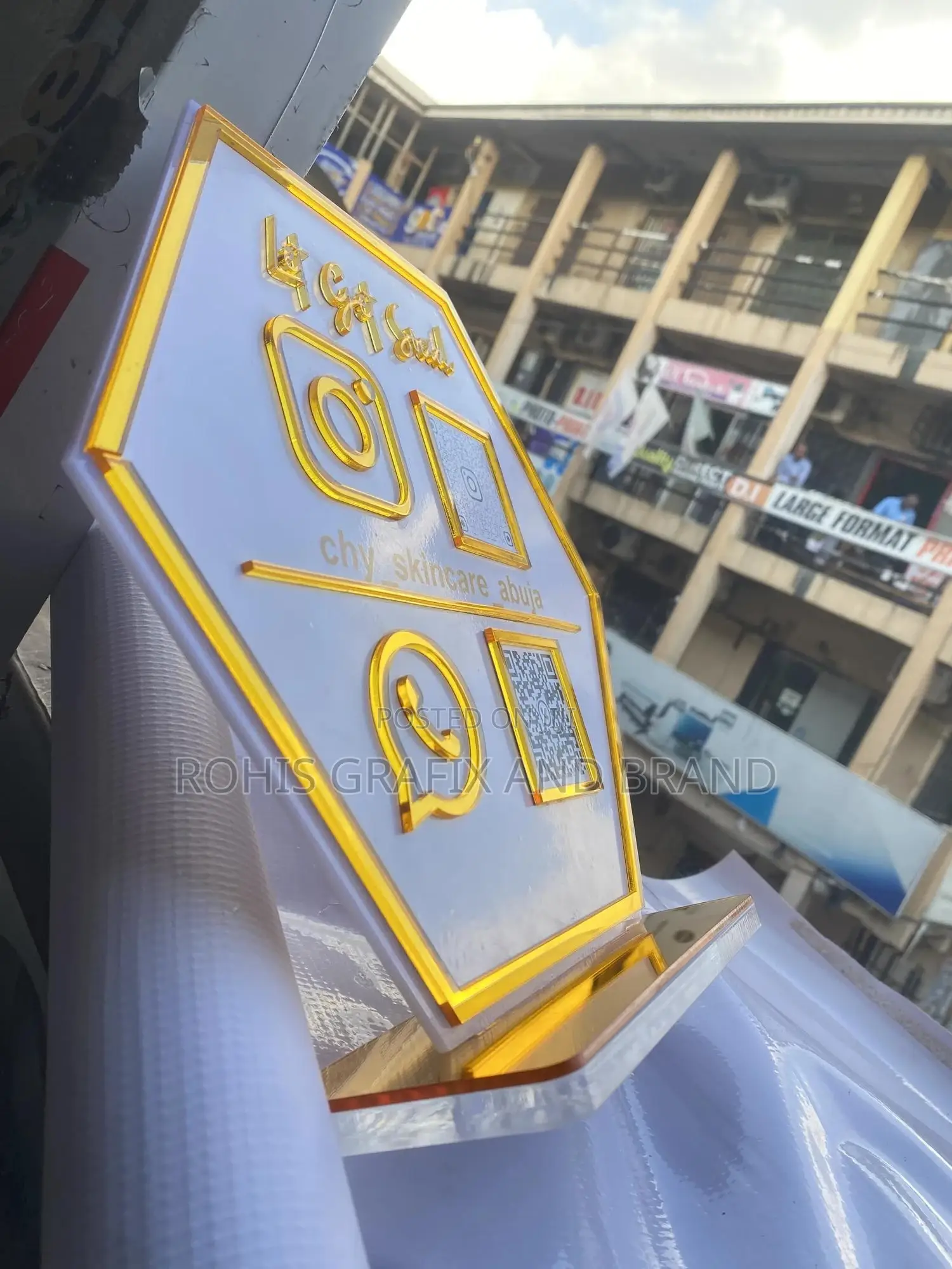 Premium Signage At Affordable Cost