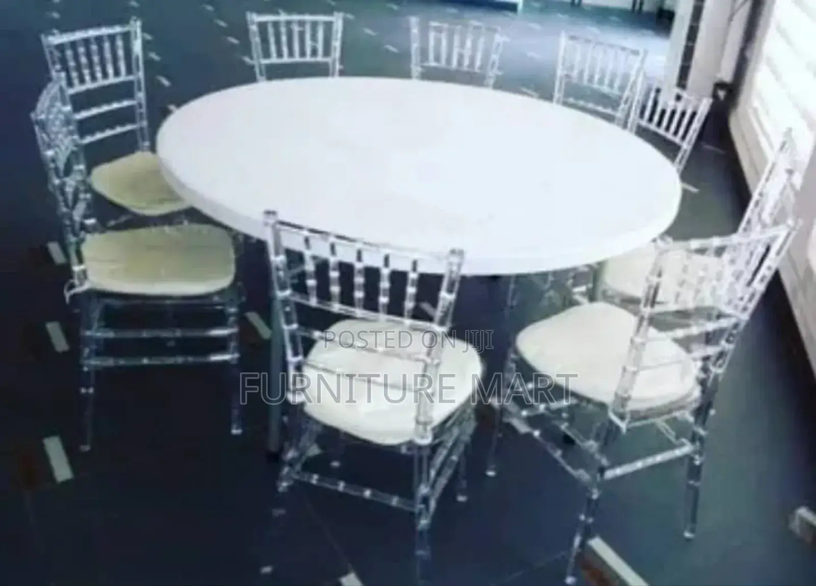 Banquet Table