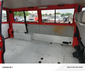 Volkswagen Transporter 2004 Red