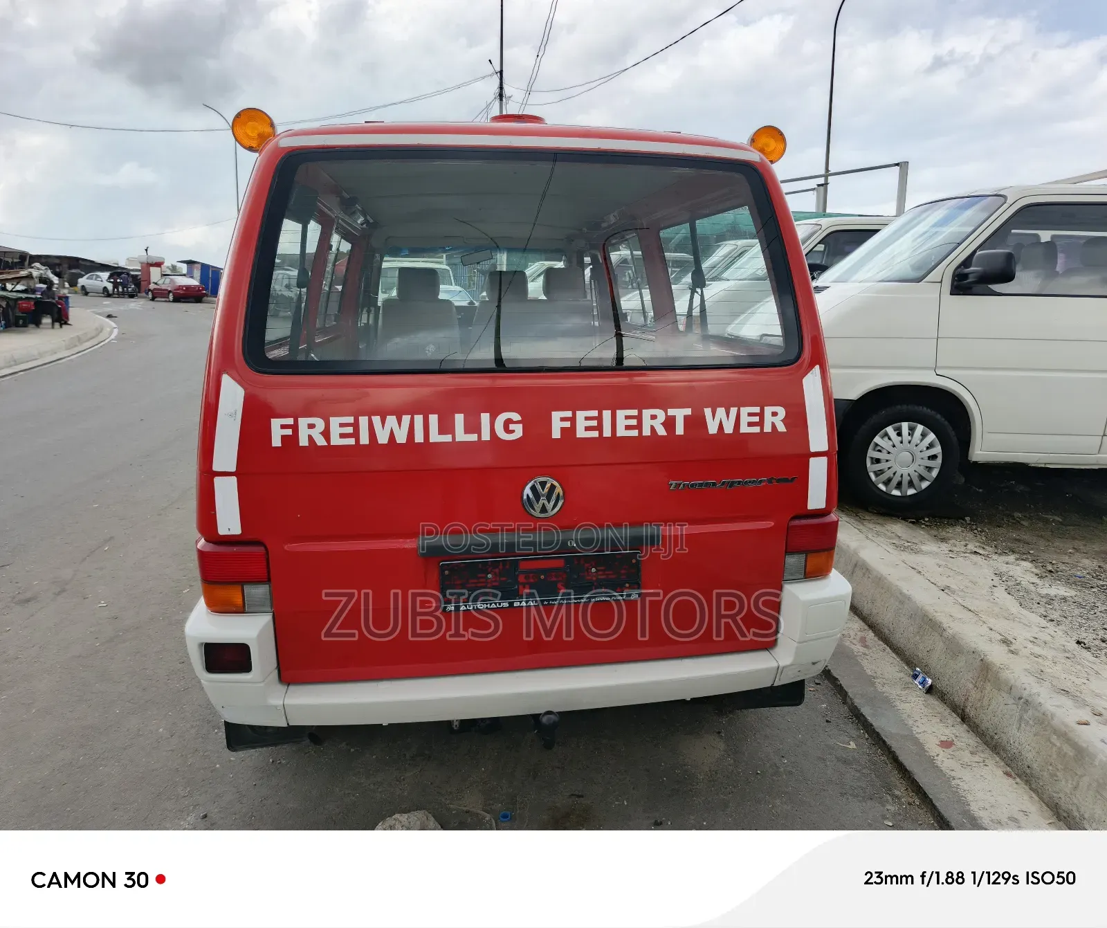 Volkswagen Transporter 2004 Red