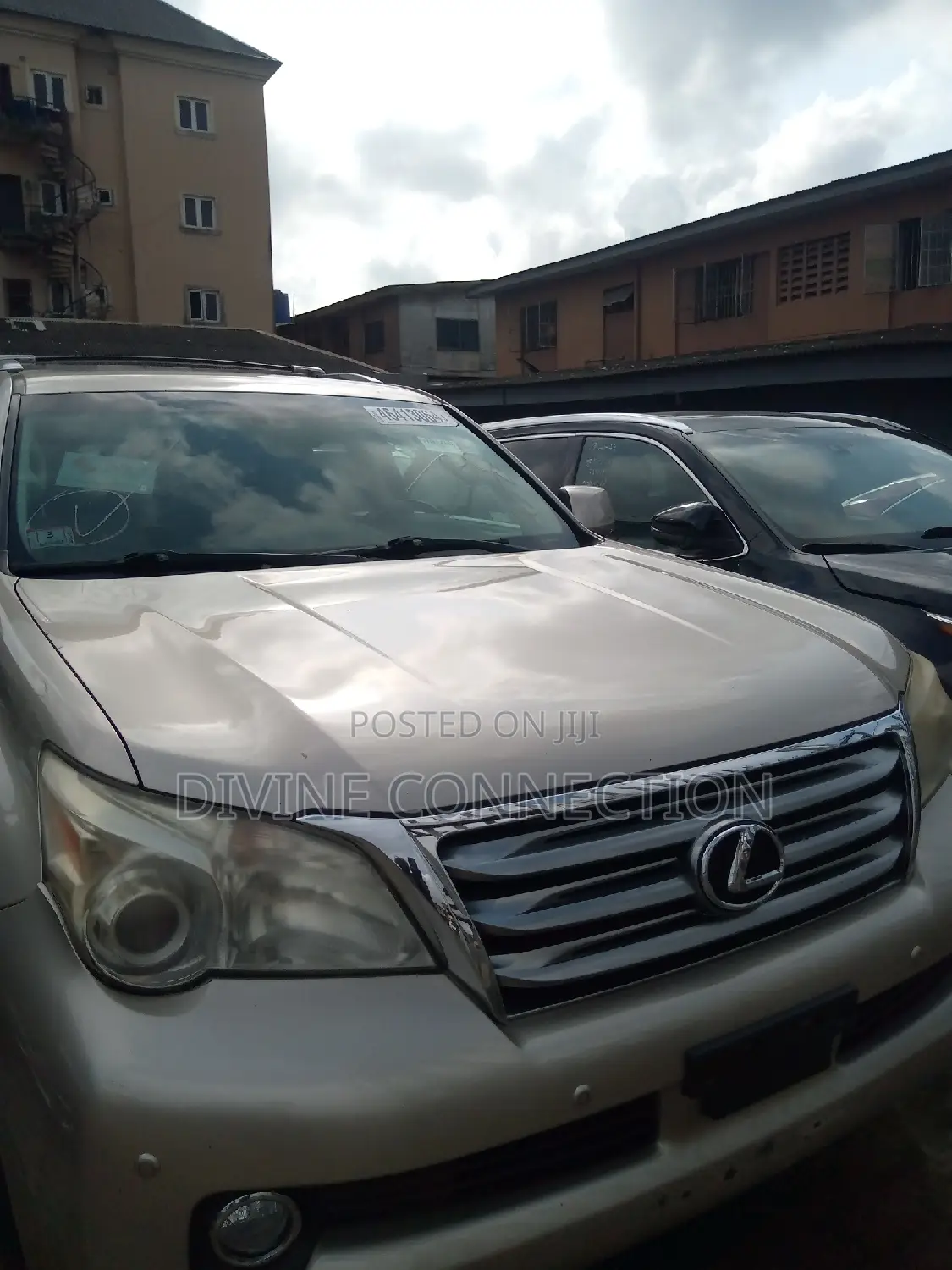 Lexus GX 2011 Gold
