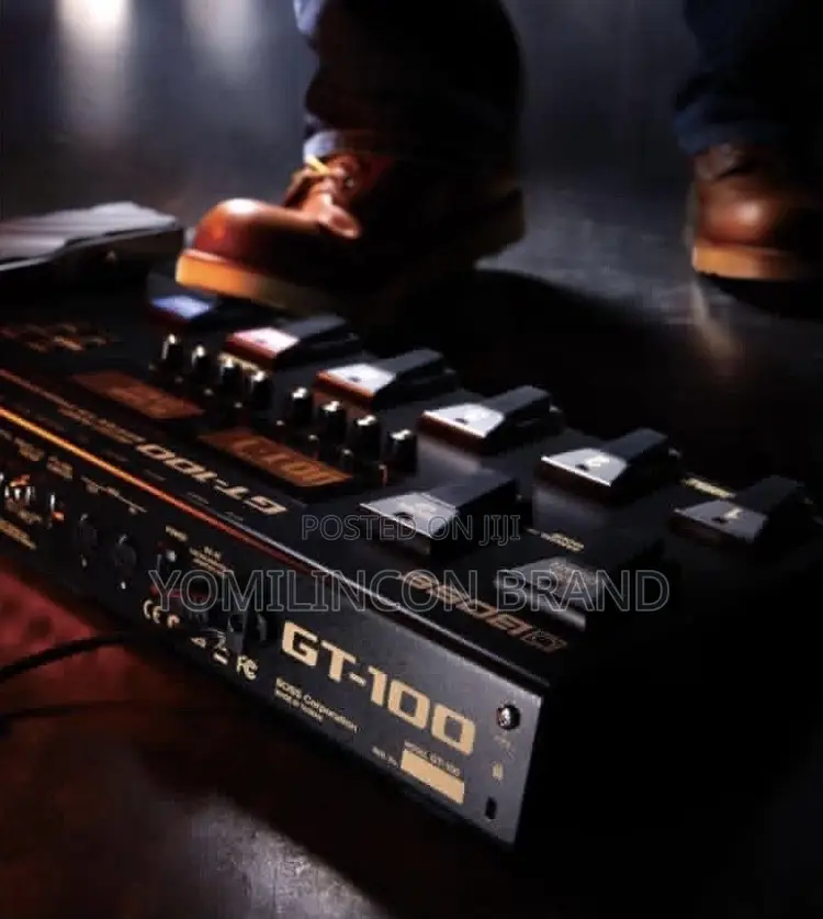 Boss GT-100 Guitar Multi-Effects Pedal