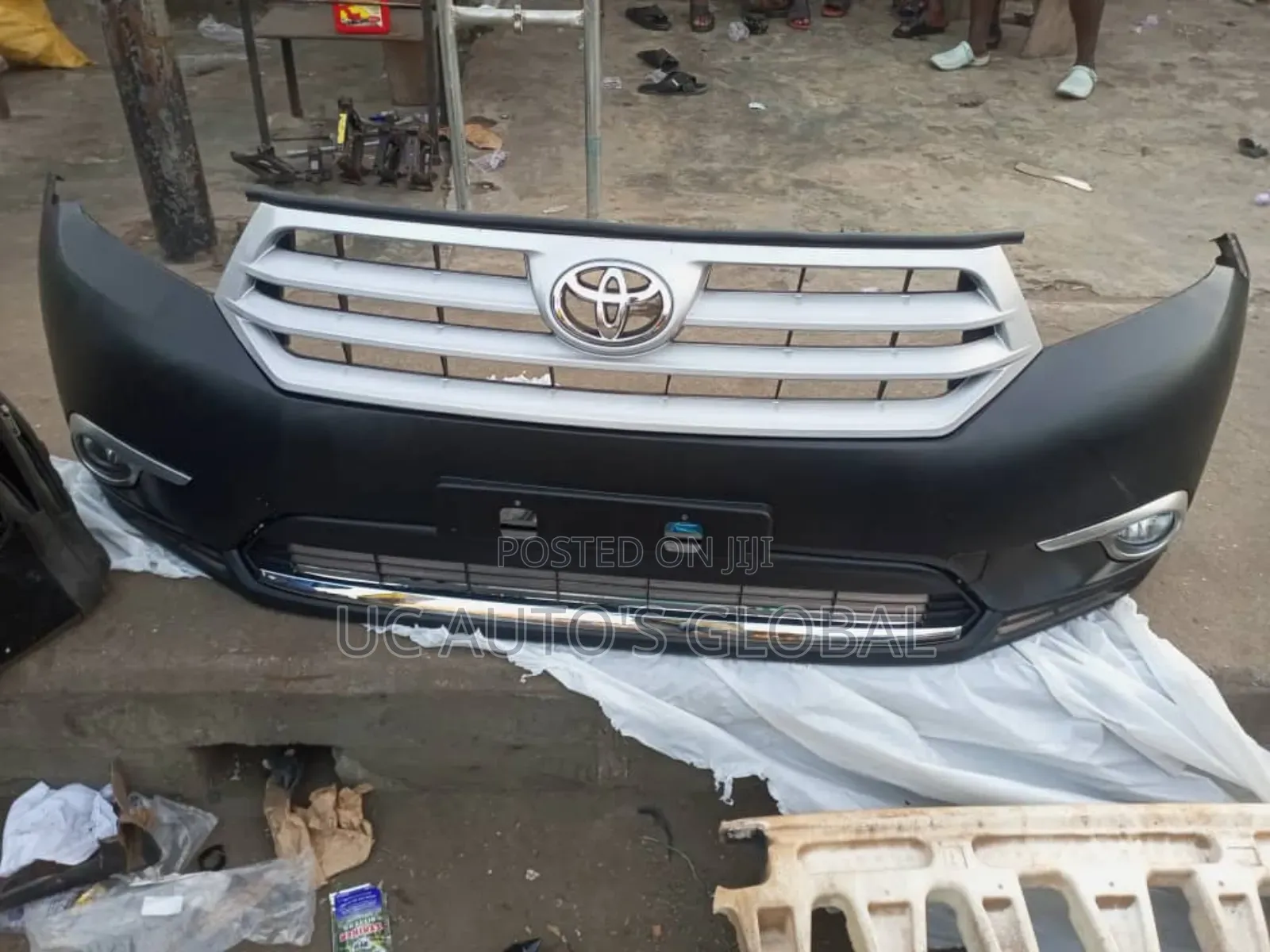 Complete Front Bumper For Highlander 2012