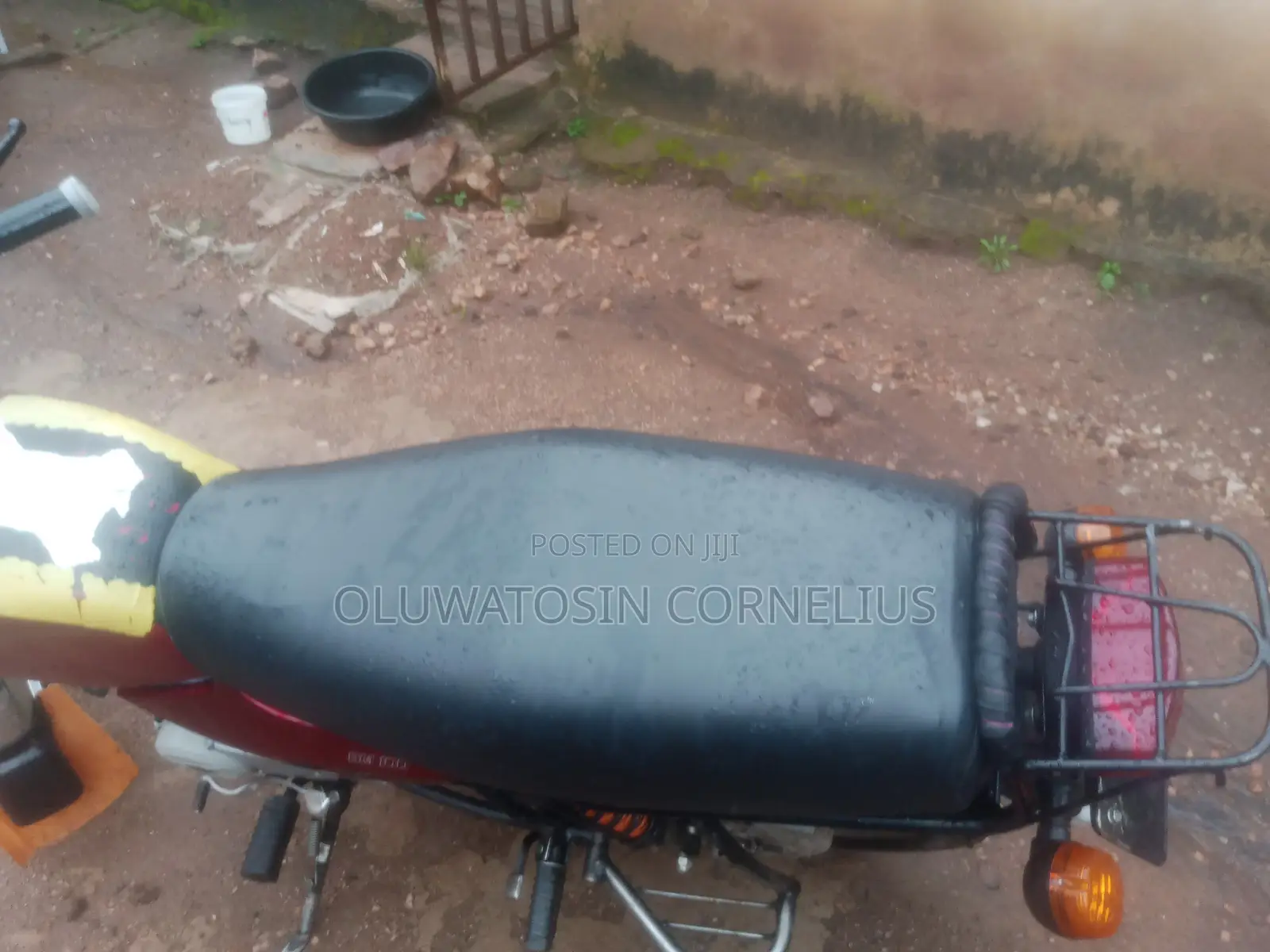New Bajaj Boxer 2024 Red