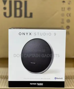Onyx Studio 9 (Black)