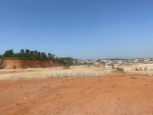 Title Secure Plot: Fully Detached Duplex