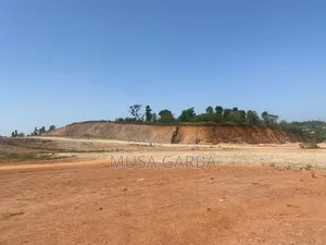 Title Secure Plot: Fully Detached Duplex