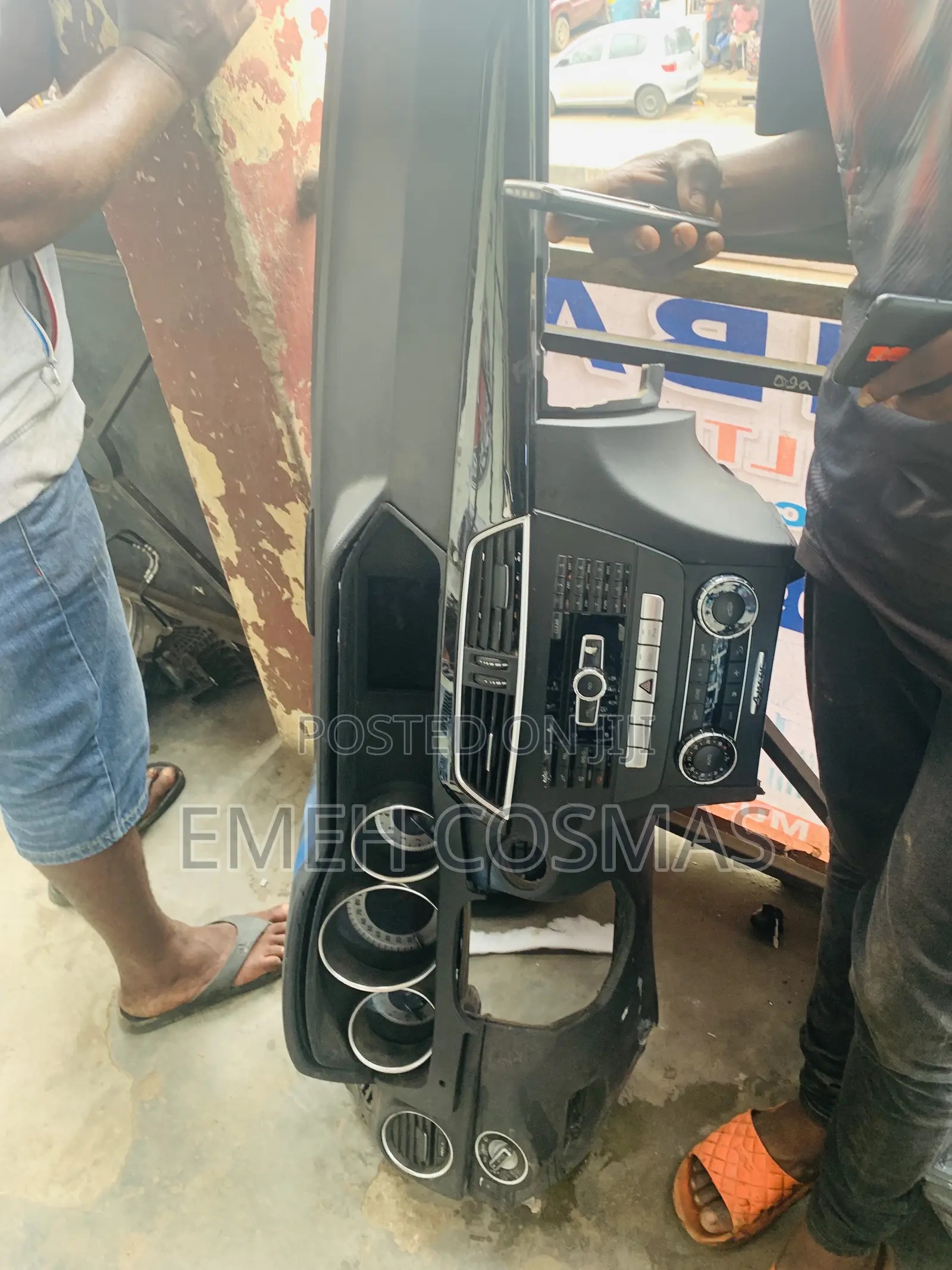 Complete Dashboard C 300 013