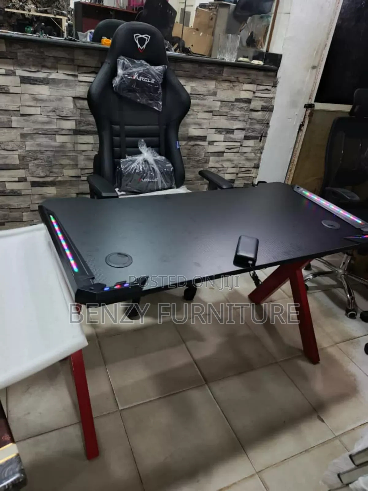 Reading/Studio Table With Lighting
