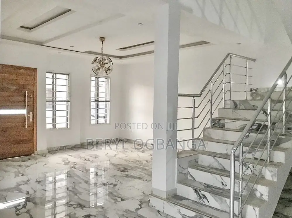 4bdrm Duplex in Ikate for rent
