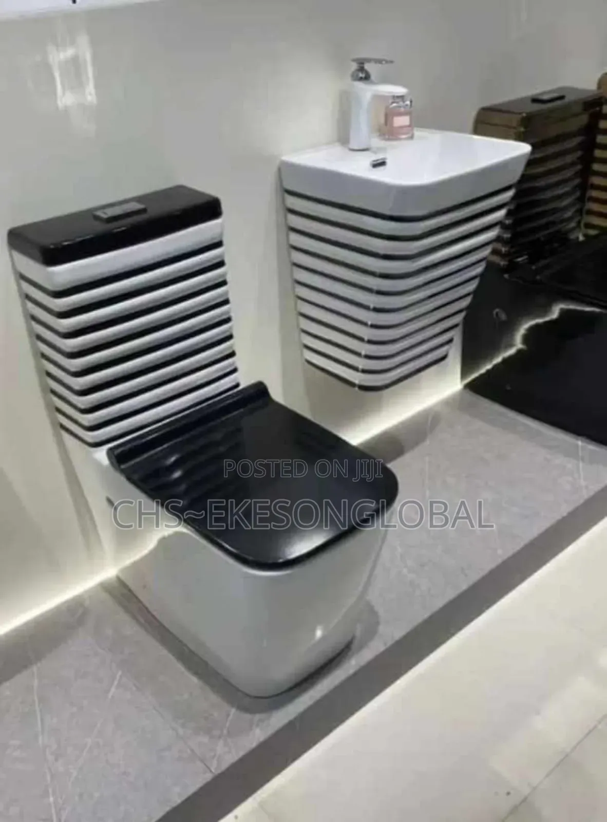 Luxury Ideal Wc With Wall Hung Basin