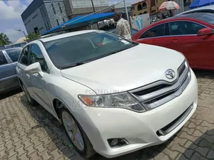 Photo - Toyota Venza 2014 White