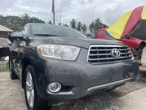 Toyota Highlander Limited 2010 Gray
