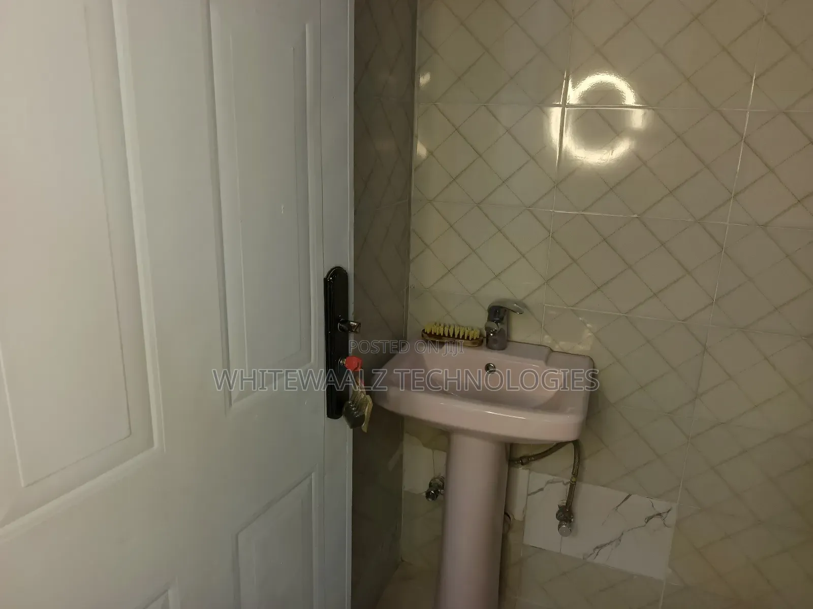 Studio Apartment in Rock Garden City, Jikwoyi for rent