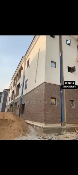 3bdrm Block of Flats in Mabushi for sale
